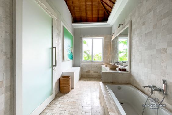 Image 19 from VILLA 3 KAMAR YANG LUAS DISEWAKAN DEKAT PANTAI PERERENAN DAN ECHO BALI