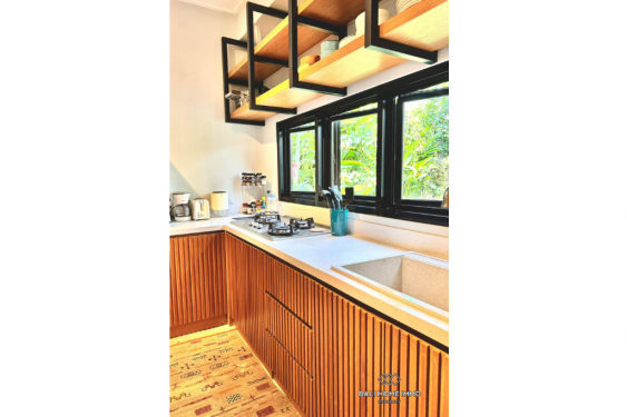 Image 8 from Villa luas 3 Kamar dengan taman Dijual di Bali Berawa Canggu
