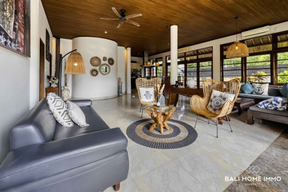 Image 4 from Spacieuse villa de 3 chambres avec jardin à vendre à distance de marche de la plage de Berawa