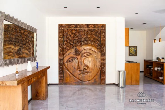 Image 3 from VILA 3 KAMAR TIDUR YANG LUAS UNTUK DISEWAKAN DI TEPI PANTAI PERERENAN BALI