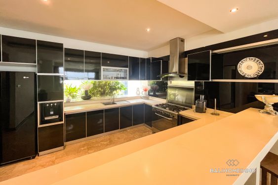 Image 6 from Spacious 3 Bedroom Villa for rent walking distance to Nelayan Beach Canggu