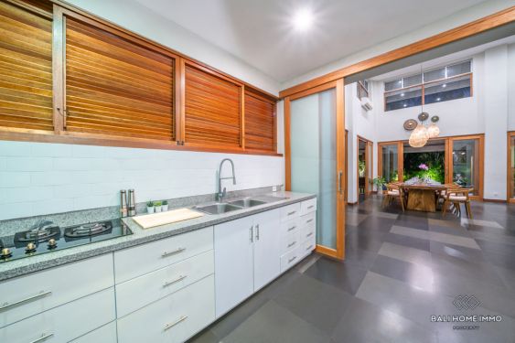 Image 8 from Vila 4 Kamar Tidur Luas untuk Disewakan Bulanan di Bali Canggu - Berawa