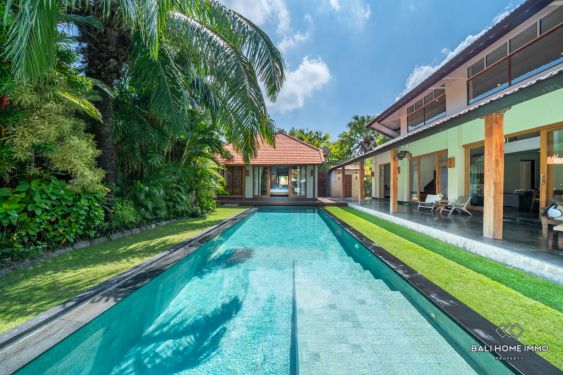 Image 2 from Spacieuse villa de 4 chambres à coucher pour une location mensuelle à Bali Canggu - Berawa