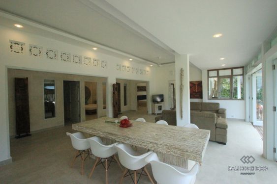 Image 5 from Vila 4 Kamar Tidur Luas untuk Disewakan di Seminyak