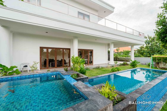 Image 1 from Villa 4 Kamar Tidur yang Luas Dijual di Bali Pecatu