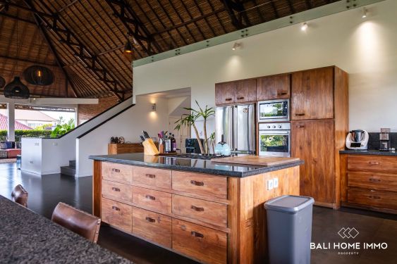 Image 18 from villa luas 4 kamar tidur dijual hak sewa di Bali Canggu Berawa