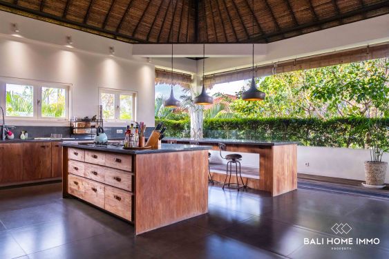 Image 16 from villa luas 4 kamar tidur dijual hak sewa di Bali Canggu Berawa