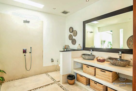 Image 16 from Spacious 4 Bedroom Villa for Yearly Rent in Bali Seminyak