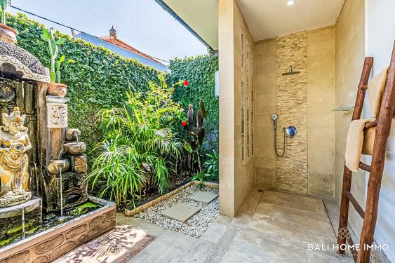Image 18 from SPACIOUS 5 BEDROOM VILLA FOR SALE AND RENTAL IN BALI UMALAS