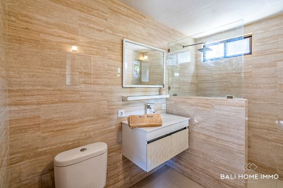 Image 19 from SPACIOUS 5 BEDROOM VILLA FOR SALE AND RENTAL IN BALI UMALAS