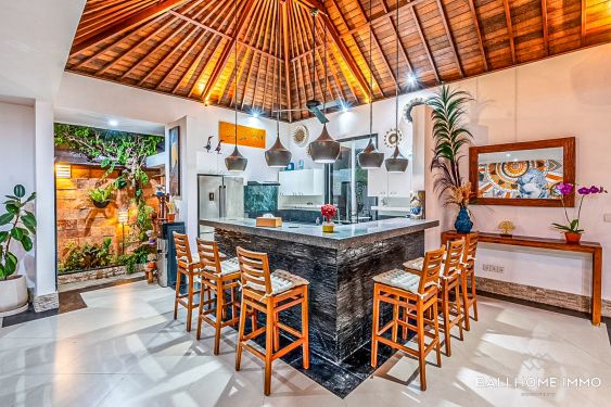 Image 9 from SPACIOUS 5 BEDROOM VILLA FOR SALE AND RENTAL IN BALI UMALAS