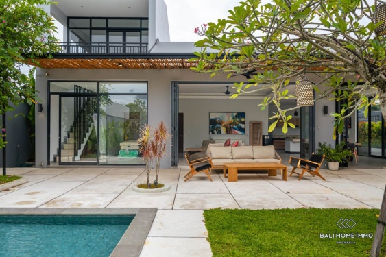 Image 1 from Spacious 4 Bedroom Villa for Yearly Rental in Bali Umalas
