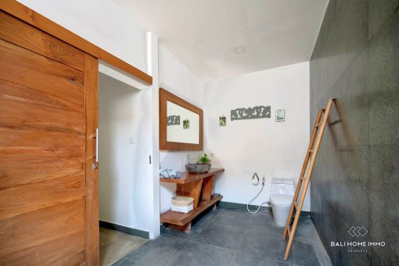 Image 20 from Vila 4 kamar tidur yang luas di Kuta untuk dijual
