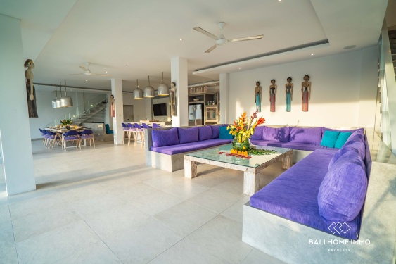 Image 2 from Villa spacieuse de 4 chambres avec piscine à débordement à vendre à Seminyak, Bali