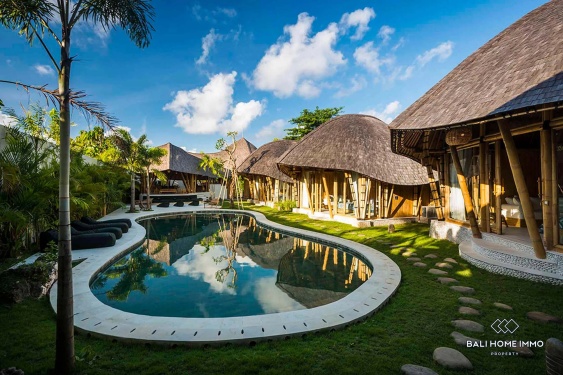 SPACIEUSE VILLA DE 4 CHAMBRES EN LOCATION AU MENS À ULUWATU - BINGIN