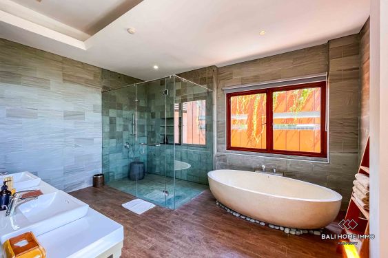 Image 14 from VILLA 4 KAMAR TIDUR LUAS DISEWAKAN TAHUNAN DI BALI - NUSA DUA