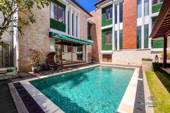 Image 20 from VILLA 4 KAMAR TIDUR LUAS DISEWAKAN TAHUNAN DI BALI - NUSA DUA