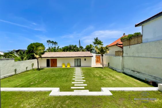 Image 3 from VILLA 4 KAMAR YANG LUAS DISEWAKAN TAHUNAN DI BALI UMALAS