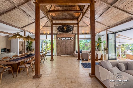 Image 6 from Dijual dan disewakan villa 4+1 kamar tidur baru direnovasi Buduk Bali