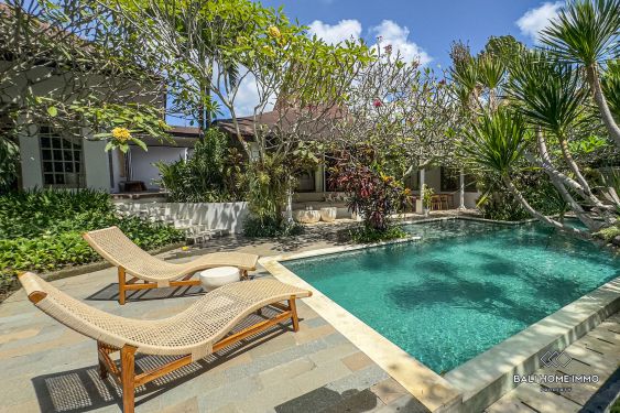 Image 1 from Spacieuse villa de 4 chambres Plus Joglo à Bali à vendre en bail à Bali - Tumbak Bayuh Veteran
