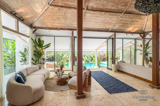 Image 4 from Dijual dan disewakan villa 4+1 kamar tidur baru direnovasi Buduk Bali