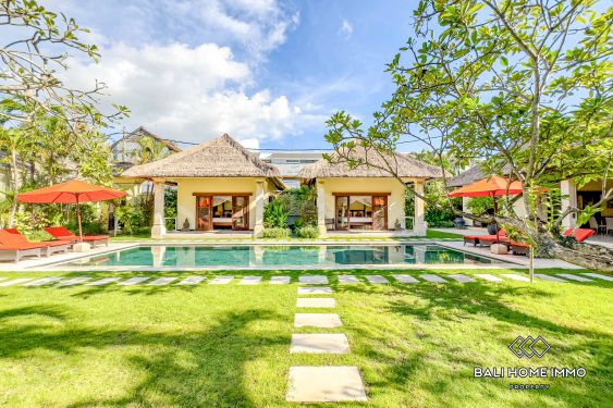 Image 1 from Vila Keluarga 5 Kamar yang Luas untuk Disewa di Tepi Pantai Seminyak