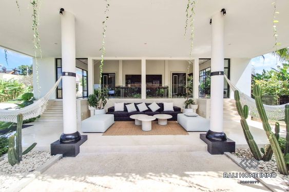 Image 2 from Spacious 5 Bedroom Family Villa for Rent in Seseh Beachside