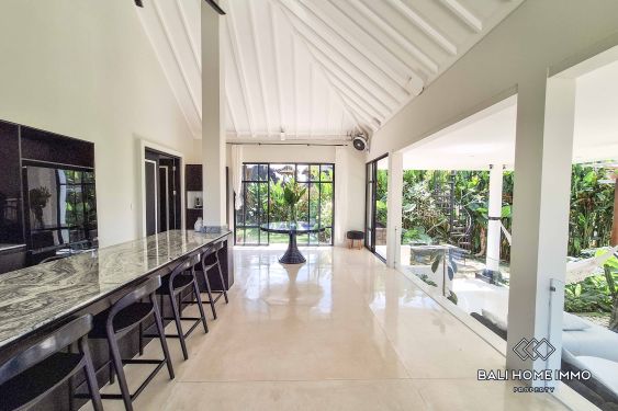 Image 11 from Vila Keluarga 5 Kamar yang Luas untuk Disewa di Seseh Beachside