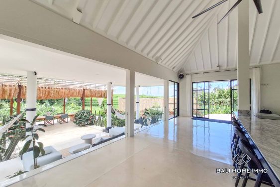 Image 10 from Vila Keluarga 5 Kamar yang Luas untuk Disewa di Seseh Beachside