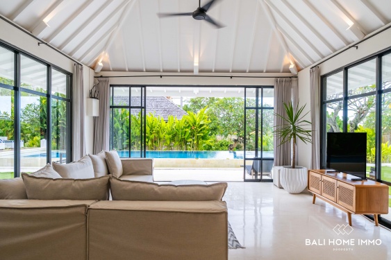 Image 2 from Spacious 5 Bedroom Family Villa for Sale and Rent in Seseh Beachside