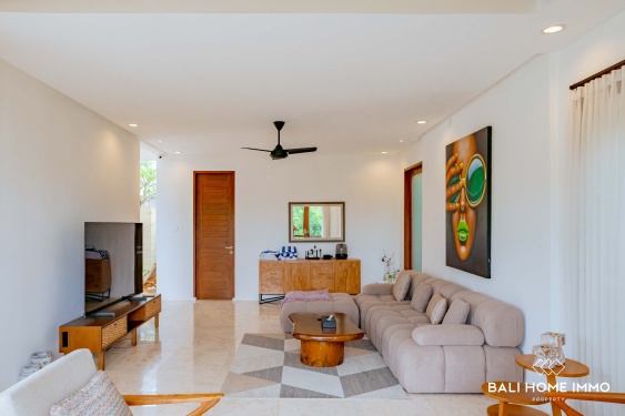 Image 6 from Spacious 5 Bedroom Ocean View Villa with Gardens For Sale and Rent in Nusa Dua