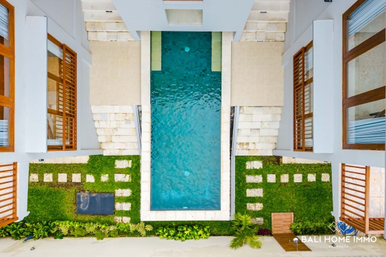 Image 2 from Spacious 5 Bedroom Ocean View Villa with Gardens For Sale and Rent in Nusa Dua