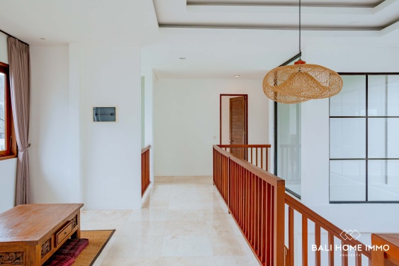 Image 20 from Spacious 5 Bedroom Ocean View Villa with Gardens For Sale and Rent in Nusa Dua