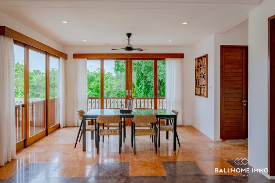 Image 9 from Spacious 5 Bedroom Ocean View Villa with Gardens For Sale and Rent in Nusa Dua