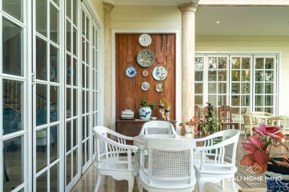 Image 13 from Spacious 5 Bedroom Villa for Sale and Rent in Bali Umalas