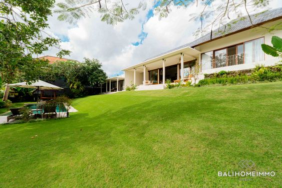 Image 4 from Retraite familiale spacieuse de 5 chambres à louer à Bali Canggu Berawa