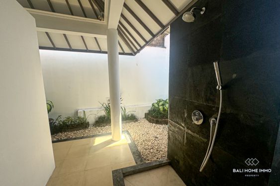 Image 11 from Spacieuse villa de 5 chambres à vendre en location au cœur de Petitenget Bali