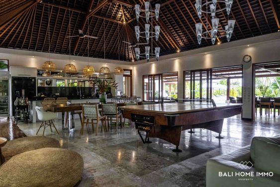 Image 8 from Villa de 5 chambres avec vue sur la ceinture de verdure à vendre près de Berawa Canggu