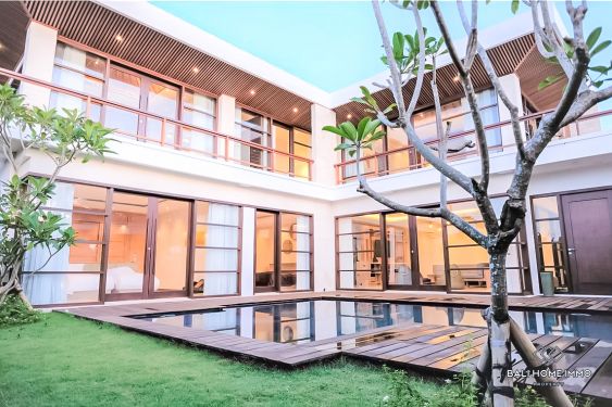 Image 1 from VILLA LUAS 5 KAMAR TIDUR UNTUK DISEWA BULANAN DI BALI UNGASAN