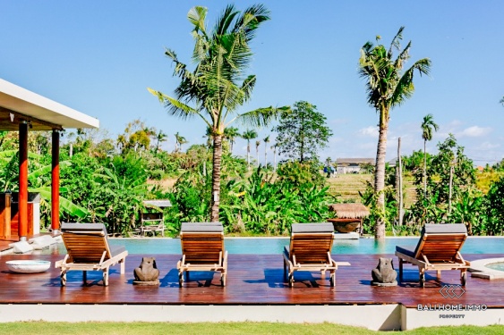 Image 20 from Villa luas dengan 5 kamar untuk disewa bulanan di Umalas, Bali.