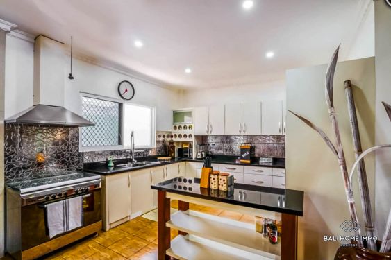 Image 6 from SPACIEUSE VILLA DE 5 CHAMBRES À VENDRE ET À LOCATION MENSUELLE ET ANNUELLE À BALI - PANDAWA