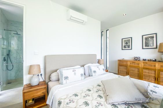 Image 18 from VILLA 5 KAMAR TIDUR LUAS DIKONTRAKAN DI TEPI PANTAI PERERENAN BALI