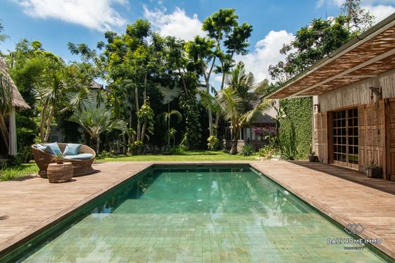 Image 2 from 5 BEDROOM VILLA WITH SPACIOUS GARDEN FOR SALE LEASEHOLD IN PERERENAN BEACHSIDE BALI