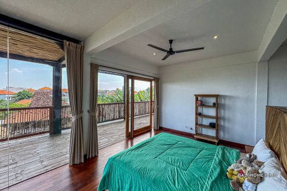 Image 13 from 5 Bedrooms villa plus 2 Bedroom Joglo and spacious garden for rent in Bali Umalas