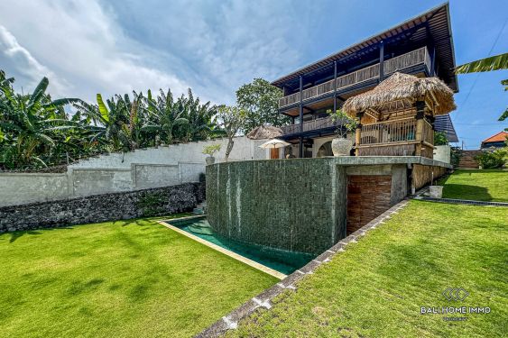 Image 1 from Vila 5 Kamar Tidur plus 2 Kamar Tidur Joglo dan taman luas disewakan di Bali Umalas
