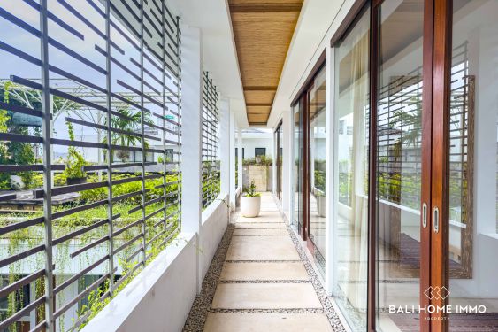 Image 12 from Spacious 5 Bedrooms villa with Garden for Sale in Umalas