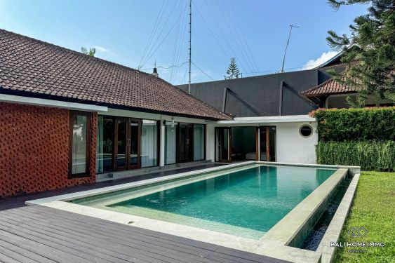 Image 2 from Villa 6 Kamar yang Luas untuk Disewakan Tahunan di Bali Pantai Siyut