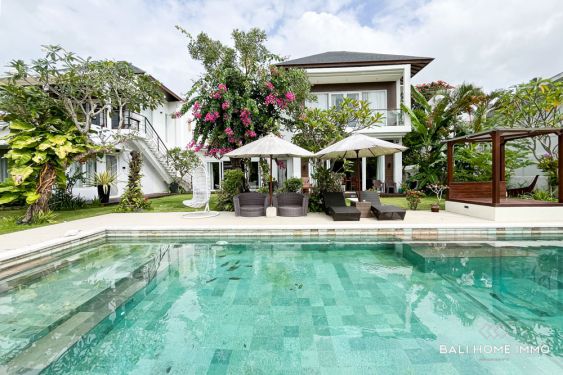 Image 1 from SPACIOUS 6 BEDROOM VILLA IN PREMIUM COMPLEX FOR SALE FREEHOLD NEAR DREAMLAND BEACH