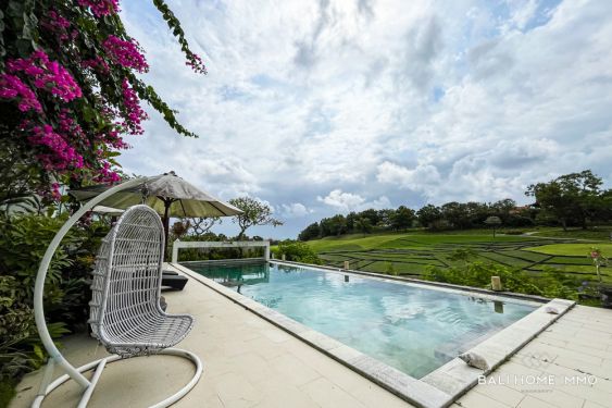 Image 3 from SPACIOUS 6 BEDROOM VILLA IN PREMIUM COMPLEX FOR SALE FREEHOLD NEAR DREAMLAND BEACH