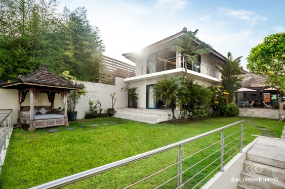 Image 18 from Spacious 6 bedroom villa with rice fieldview for sale in North Canggu